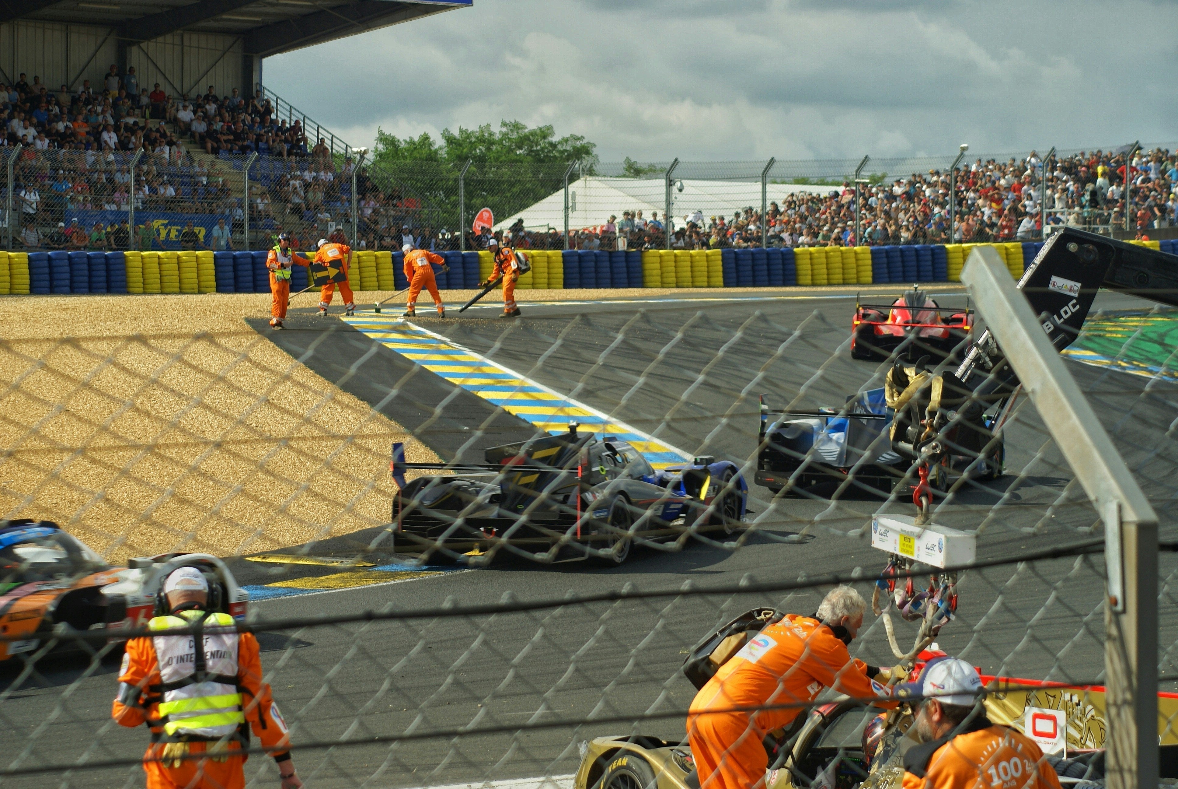 24 Hours of Le Mans: History, Icons & Motorsport Wall Art – Untamed ...
